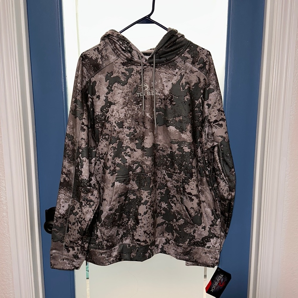 NWT Ten Buck camo hoodie